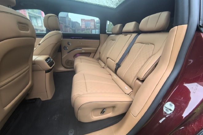 更体贴的科技范 动态体验星途EX7