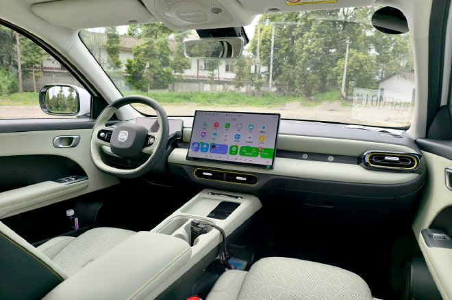 2米7轴距配后置后驱 奇瑞全新QQ3试驾体验