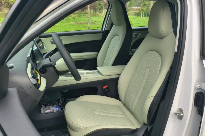 2米7轴距配后置后驱 奇瑞全新QQ3试驾体验