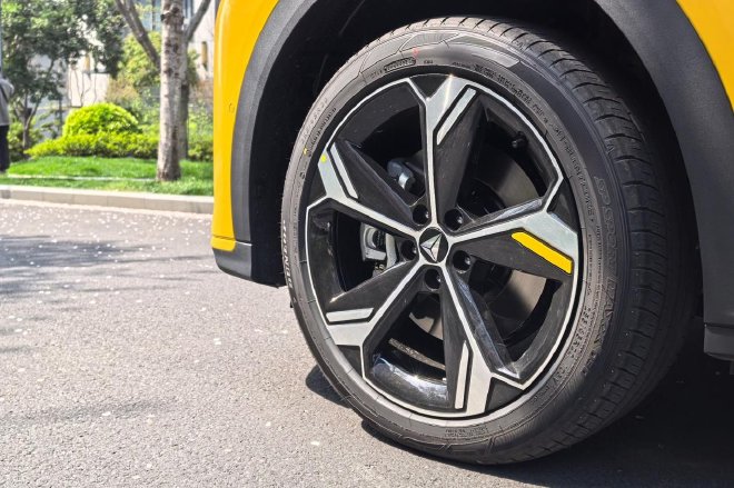 不做选择题 试全新深蓝S07华为乾崑激光版