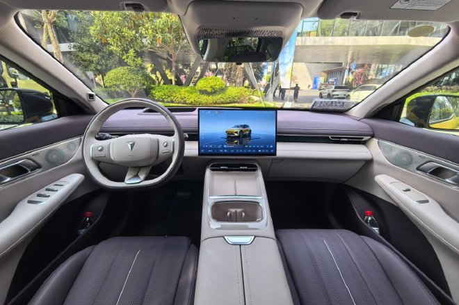 不做选择题 试全新深蓝S07华为乾崑激光版