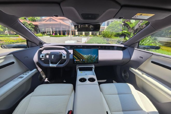 智能性能姿态全都要 试驾阿维塔06T