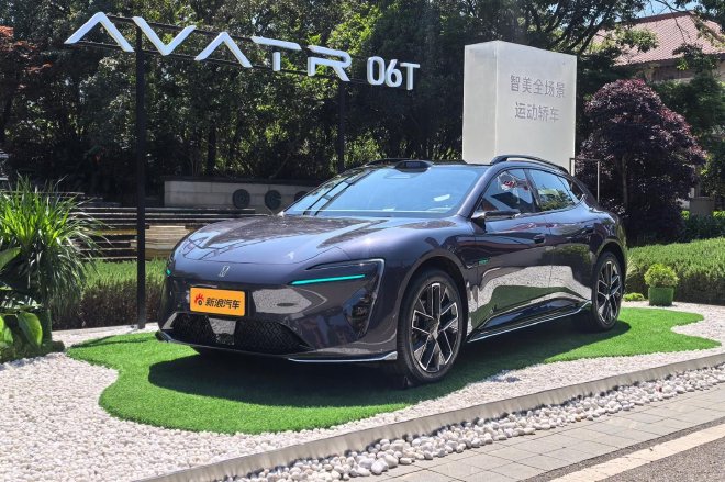 智能性能姿态全都要 试驾阿维塔06T