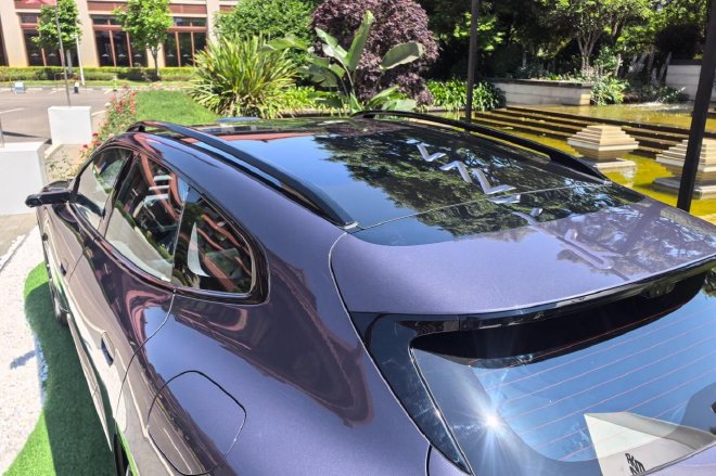 智能性能姿态全都要 试驾阿维塔06T