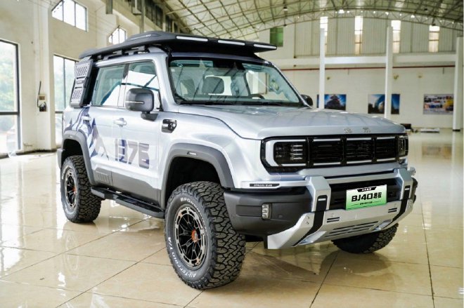 北京越野发布BJ40增程“珠峰山境”官方改装套件