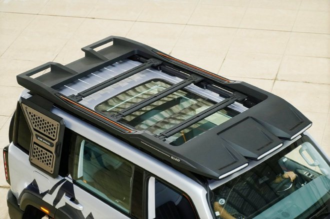 北京越野发布BJ40增程“珠峰山境”官方改装套件