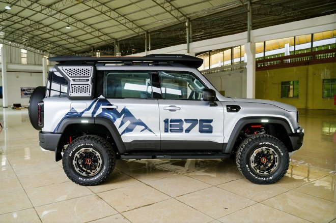 北京越野发布BJ40增程“珠峰山境”官方改装套件