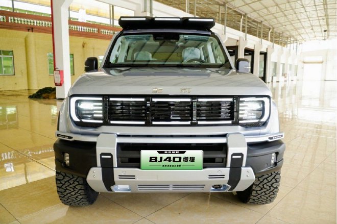 北京越野发布BJ40增程“珠峰山境”官方改装套件