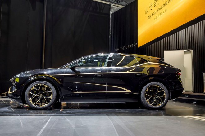 2026北京车展：莲花For Me黑金限量版上市63.8万元