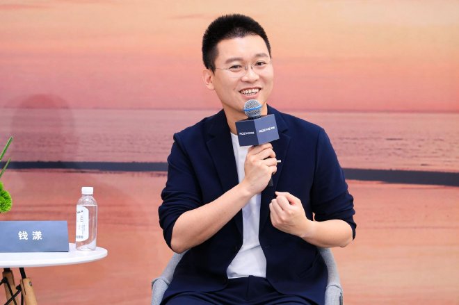 荣威品牌20周年：用AI原生重构家庭出行