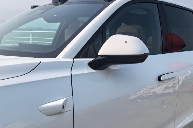 解锁“双舱”大平层 静态体验乐道L80