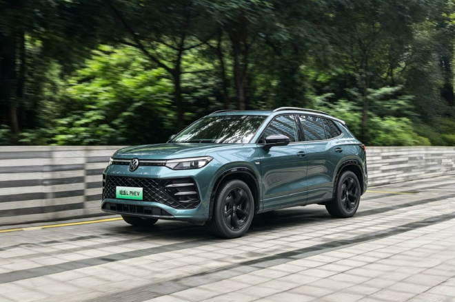 插混市场的双线反击 试驾一汽-大众迈腾PHEV与探岳L PHEV