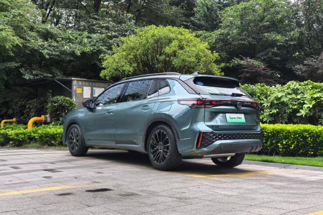 插混市场的双线反击 试驾一汽-大众迈腾PHEV与探岳L PHEV