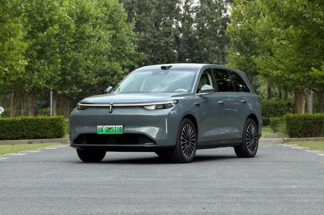 大五座也能兼顾驾驶质感 试驾魏牌V8X豪华家庭版Ultra+