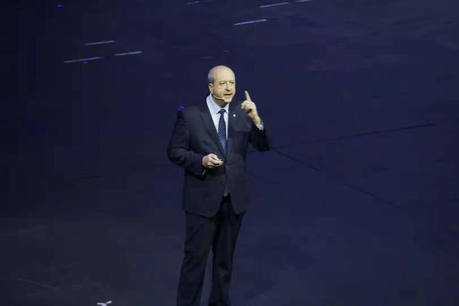 PSA集团标致品牌全球总裁安巴托