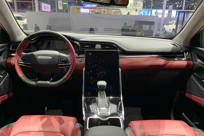 2019上海车展：上汽大通G20上市17.98万起