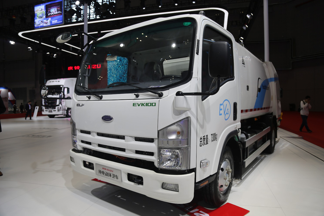 庆铃、五十铃合作再深化 八款新品演绎恒者当先