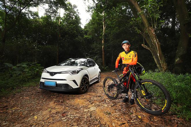 喜欢极限运动的狂热粉，怎么偏偏选了广汽丰田C-HR？