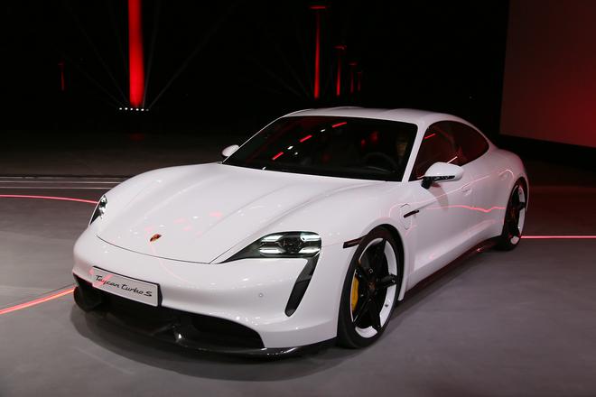 保时捷Taycan上市 售149.80-179.80万元