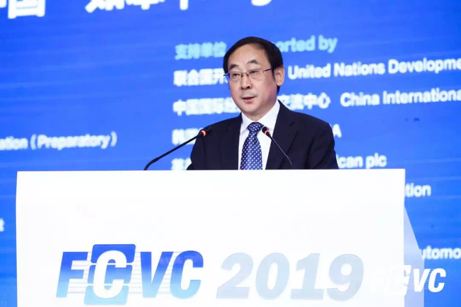 中国汽车工程学会常务副理事长兼秘书长张进华