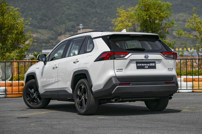 一汽丰田全新RAV4荣放正式上市 售价17.48-25.88万元