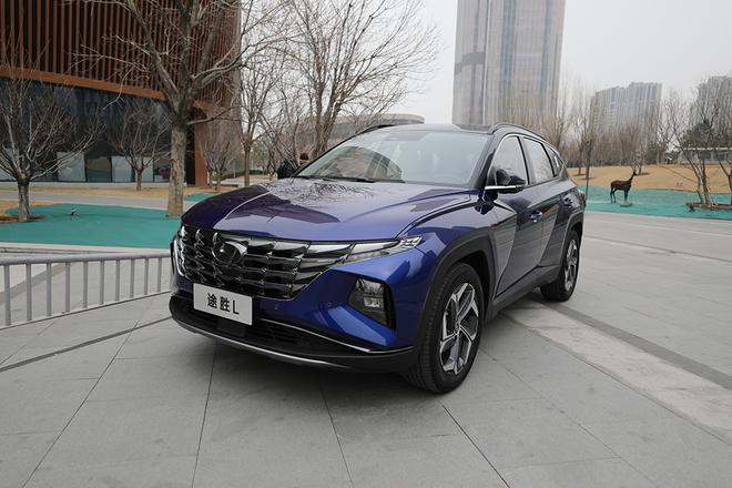 全面“进攻”的SUV 实拍北京现代第五代途胜L