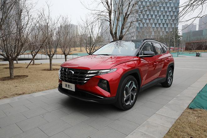 全面“进攻”的SUV 实拍北京现代第五代途胜L