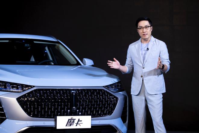 全球首款智能汽车人首次开箱，WEY摩卡0距离体验