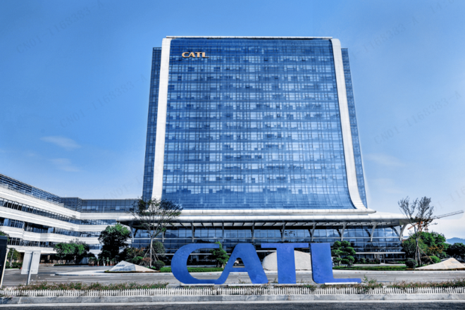 韩媒：韩国电池三巨头上半年全球市占率34.9%，中国宁德时代排名第一