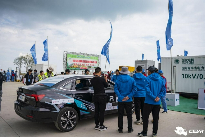 各显神通 环青海湖电动汽车挑战赛落幕