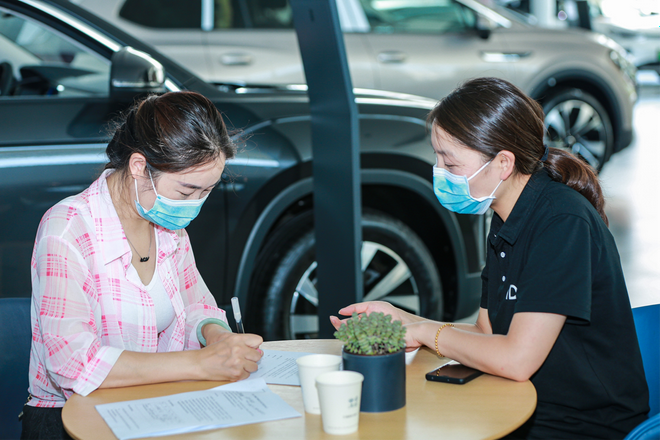 一汽-大众急调500台ID.4 CROZZ驰援郑州