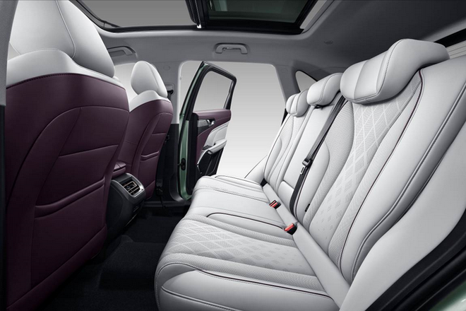 预计售价16万起、第四季度到来，魏牌拿铁更多信息曝光