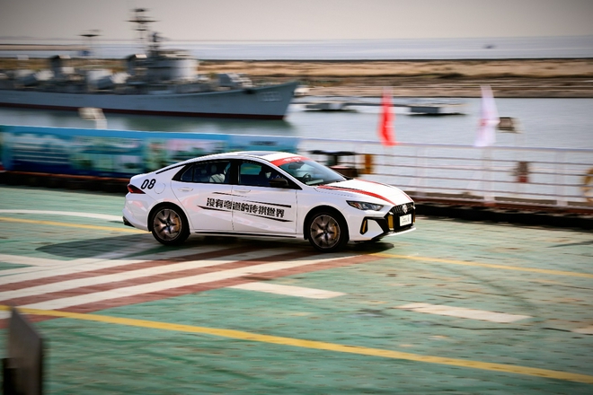 影豹领衔 广汽传祺“没有弯道的传祺世界”2021赛季天津开启