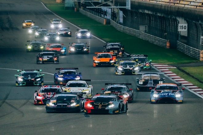 兰博基尼车手吕威荣获GT短程绅士杯总冠军