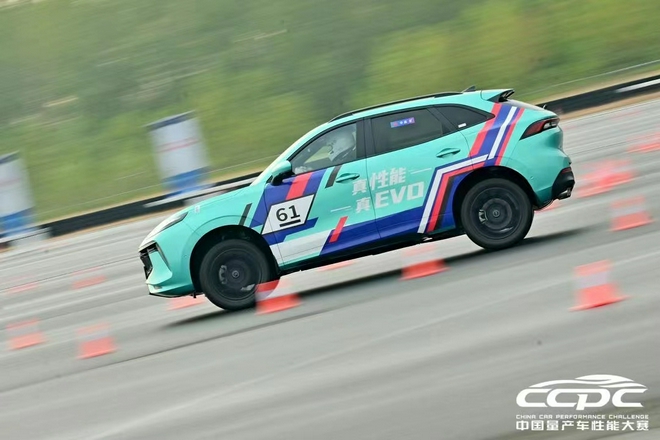 风行T5 EVO荣耀登顶CCPC嘉年华之夜