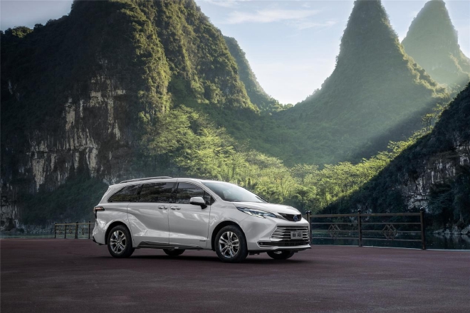 广汽丰田赛那北京区域上市 全面开启用户交付