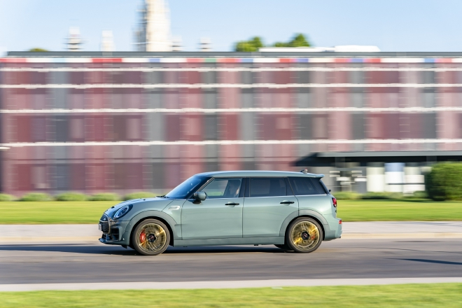 优先使用再生铝材 宝马为汽车打造“绿色”轮毂