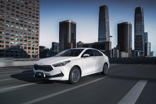 更加突出年轻化 新起亚K3谍照曝光