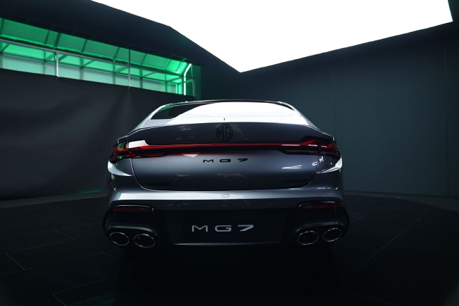 实拍MG7：黑标序列首款旗舰车型