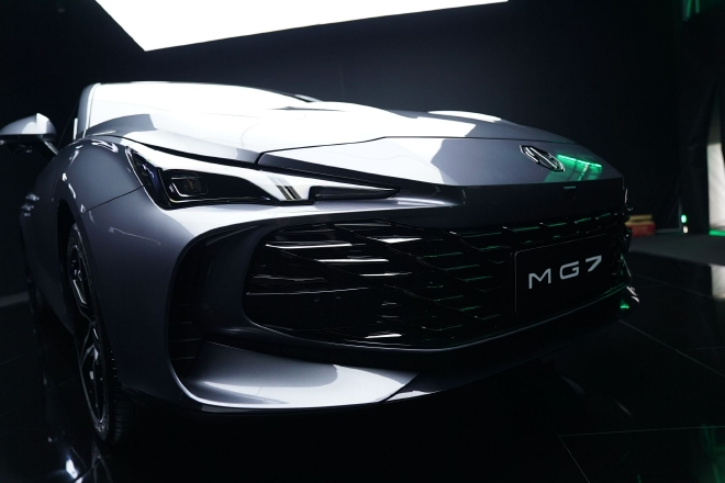 实拍MG7：黑标序列首款旗舰车型