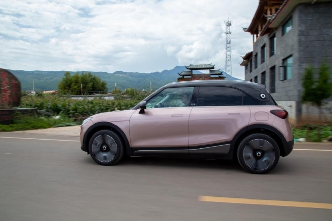 闭着眼睛都能开出奔驰的感觉 试驾smart精灵 #1