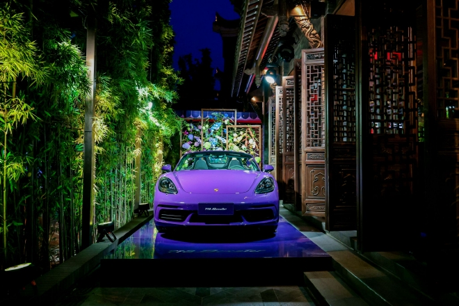 保时捷中国携艺术家丁乙联袂呈现跑车艺术新创想