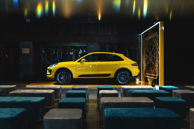 保时捷中国携艺术家丁乙联袂呈现跑车艺术新创想