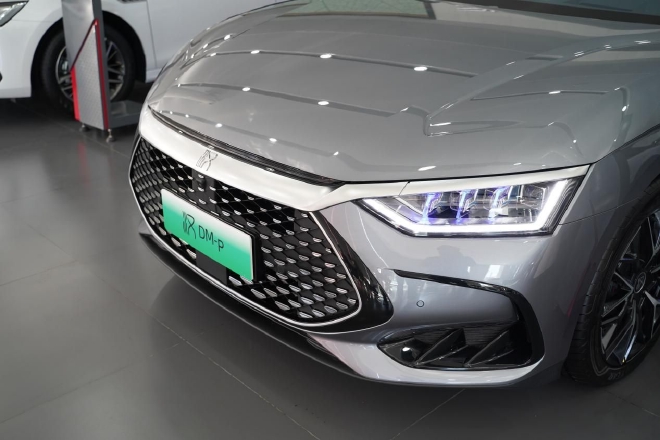 王朝旗舰销量的秘密 比亚迪汉DM-p到店体验