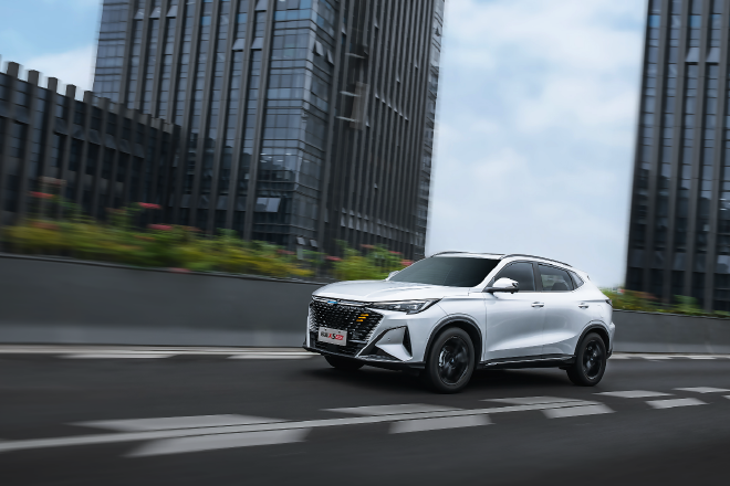 10万级运动SUV首选，欧尚X5 PLUS开启预售