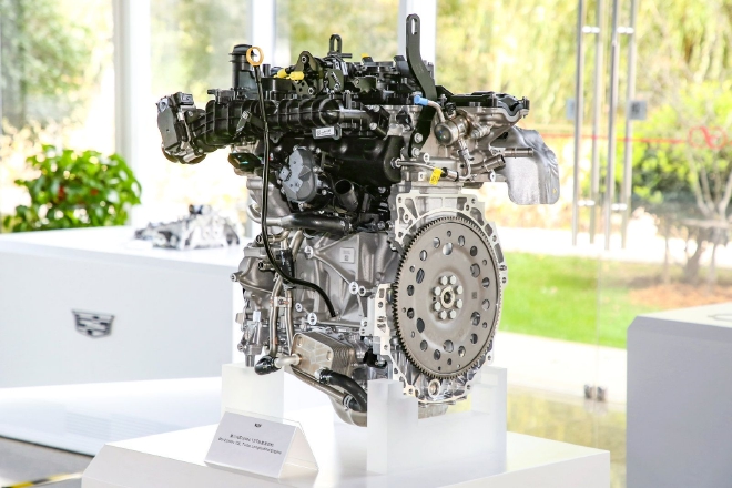 人生第一台后驱车凯迪拉克CT4 25T上市