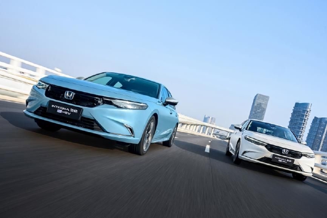 性能混动型格e：HEV上市型格品牌掣电跃升