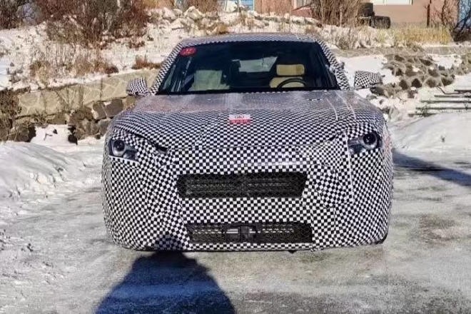 疑似AITO问界M9谍照曝光 搭空气悬架