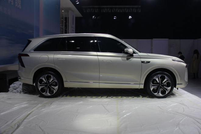 2022广州车展：魏牌蓝山DHT-PHEV首发亮相