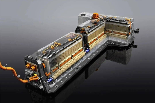 固态电池量产装车可期 互联网巨头入局加速商业化进程